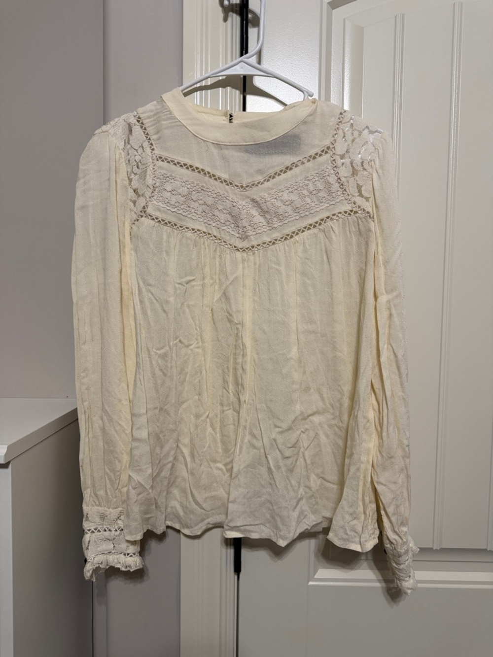 Francesca's Collections Cream Lace Yoke Long Sleeve Blouse